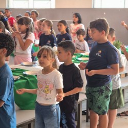 Ceia de Natal no Projeto Bom Menino 2025