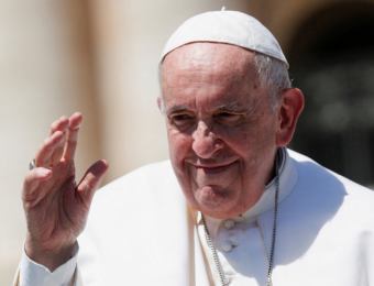  Relembre ações do Papa Francisco pela paz ao longo do último ano